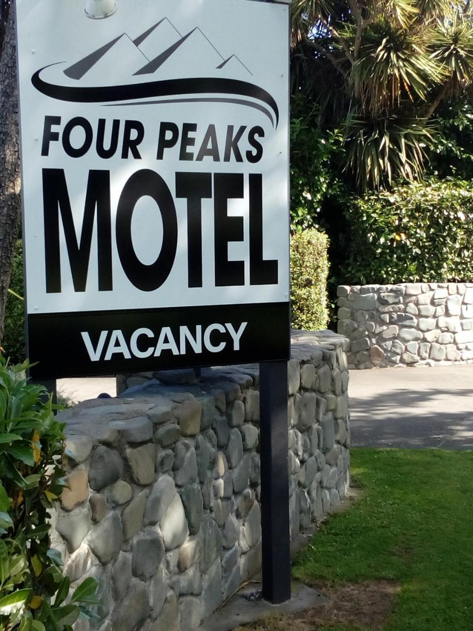 Four Peaks Motel Geraldine Exterior photo